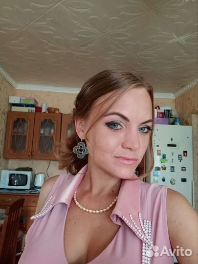 Помощник директора, администратор