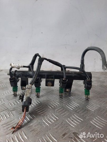 Топливная рампа Peugeot 206 универсал 1.4 KFW 2006