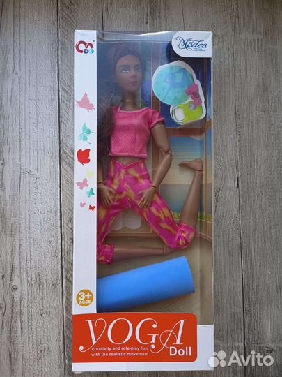 Medea Yoga, шарнирный аналог Барби