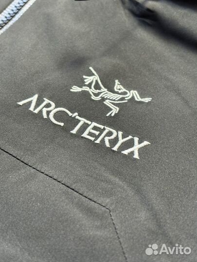 Ветровка Arcteryx Beta AR Black