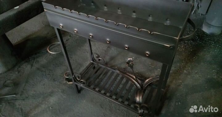 Мангал на подарок с аксессуарами