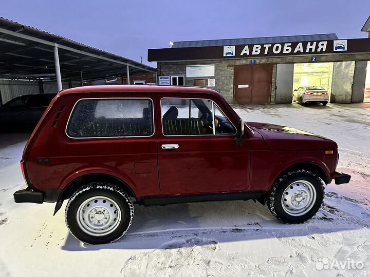 LADA 4x4 (Нива) 1.7 МТ, 1998, 135 000 км