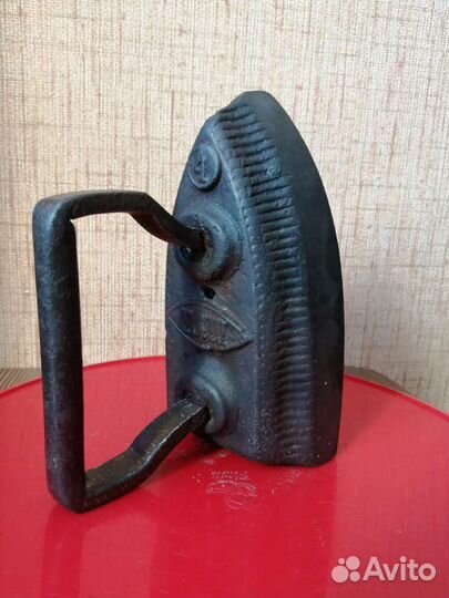 Утюг старинный