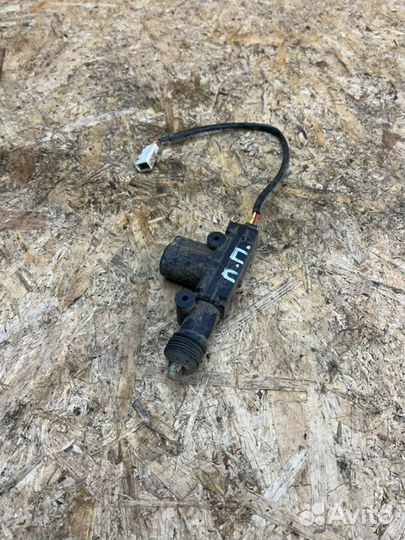 Привод замка двери передний правый Ваз 2114