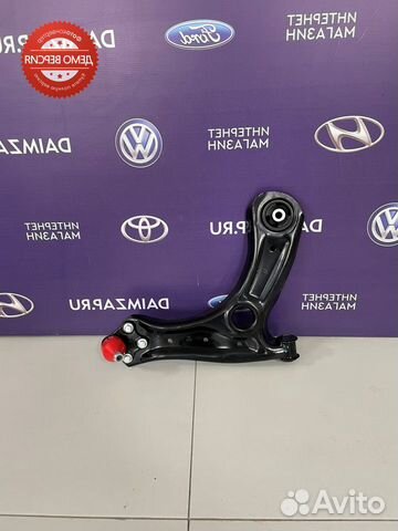 Рычаг Volkswagen Polo в сборе правый