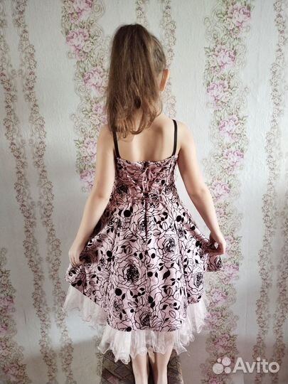 Продам платье для девочки
