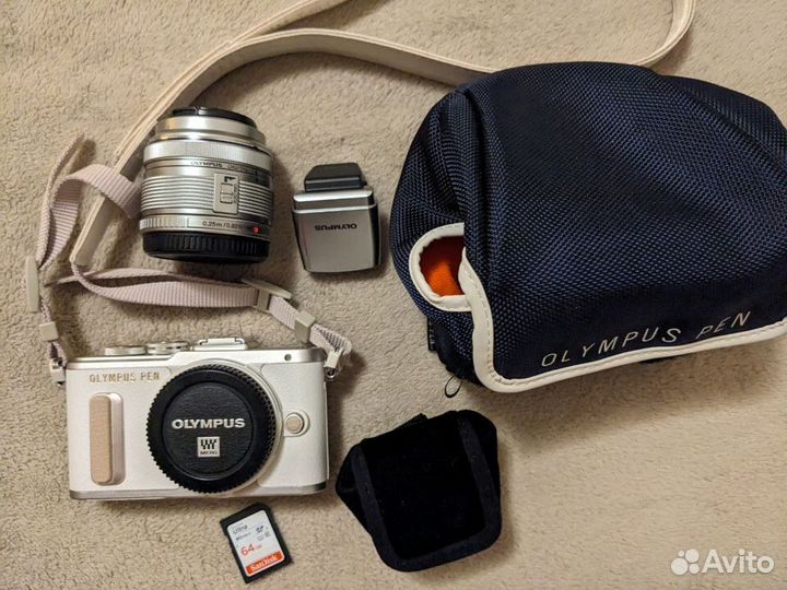 Фотоаппарат Olympus Pen E-PL8 Kit