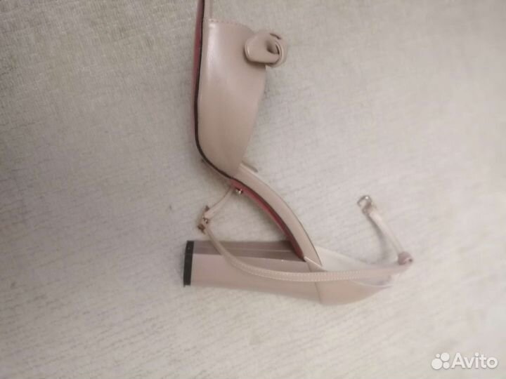 Босоножки женские 39 размер