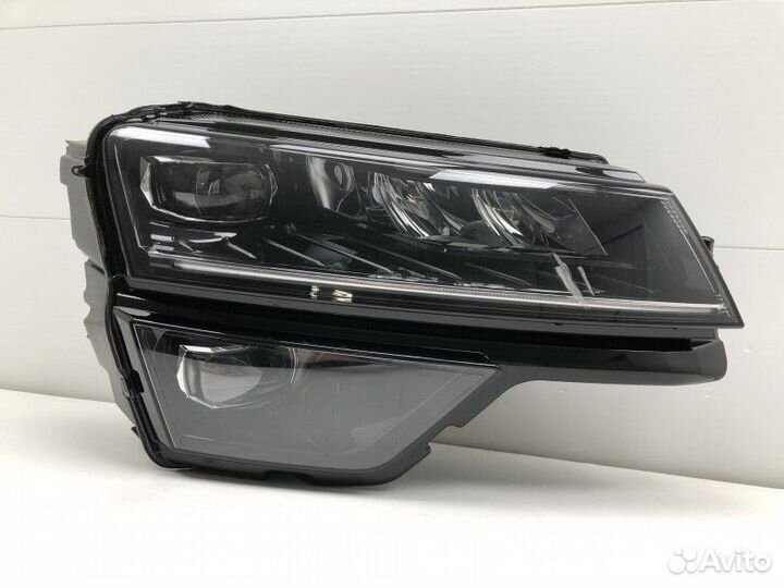 Фара правая Skoda Karoq