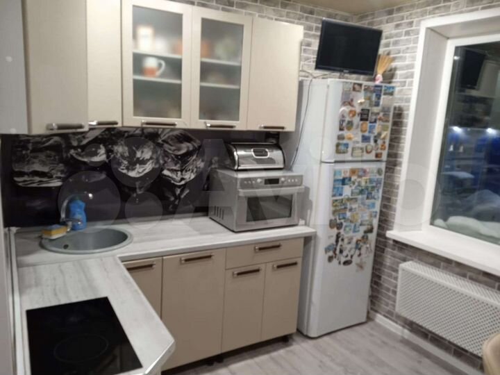 2-к. квартира, 50 м², 6/9 эт.