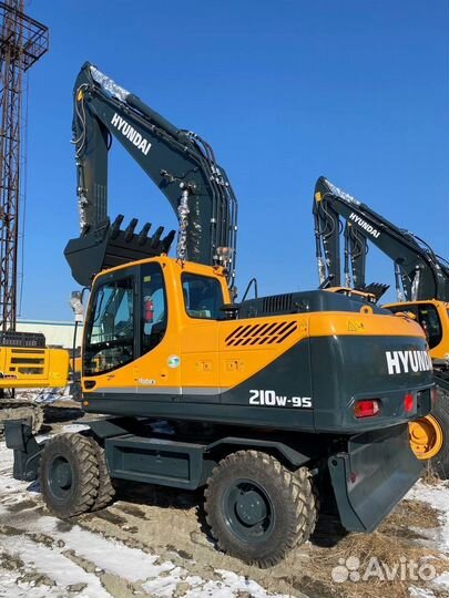 Колёсный экскаватор Hyundai R210W-9S, 2023