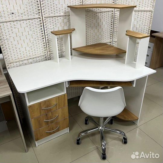 Компьютерный стол «Грета-7»