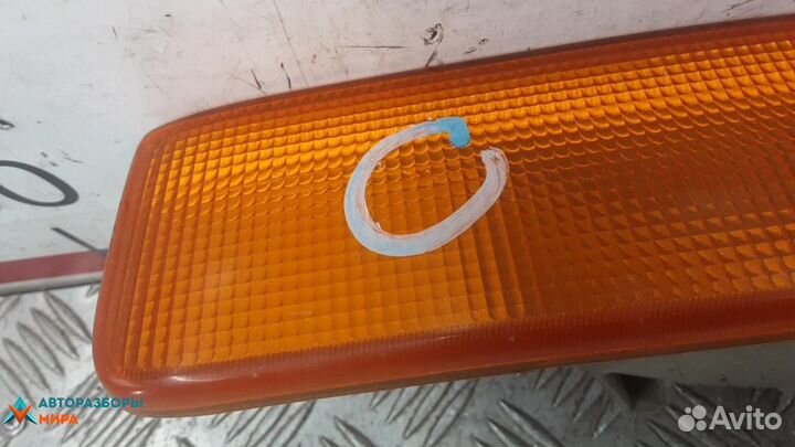 Поворотник левый Renault Master 2 2000