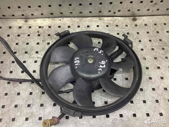 Вентилятор радиатора Volkswagen Passat
