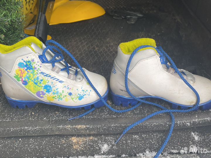 Лыжные ботинки