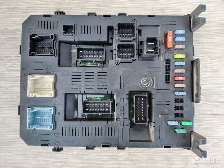 Блок комфорта BSI V02-00 H02-01 Peugeot Citroen