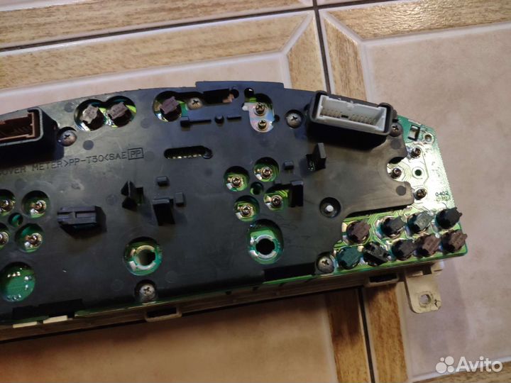 Щиток приборов nissan