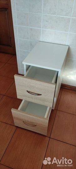 Тумба прикроватная узкая 2 шт. Новые