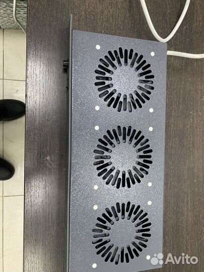 Блок вентиляторов в серверную стойку