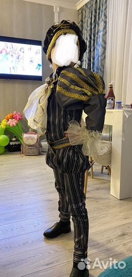 Новогодний костюм Бэтмэна, принца, грибочка