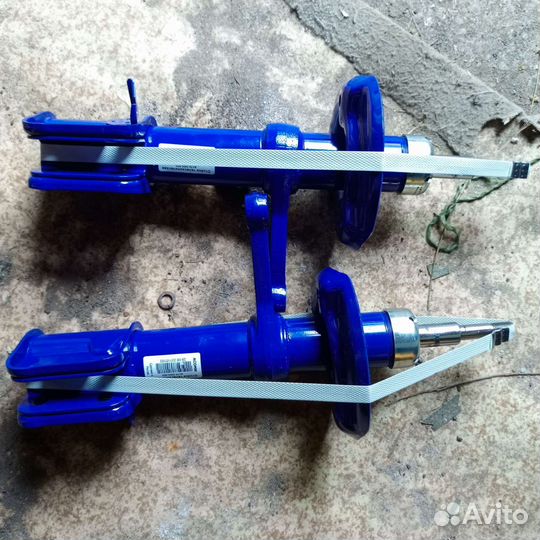 Стойки передние ваз 2170