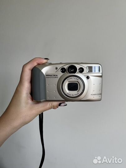 Плёночный фотоаппарат Praktica zoom700AFD