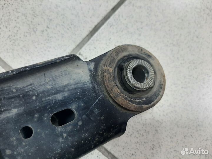 Крепление, рычаг подвески заднее Rav 4 40