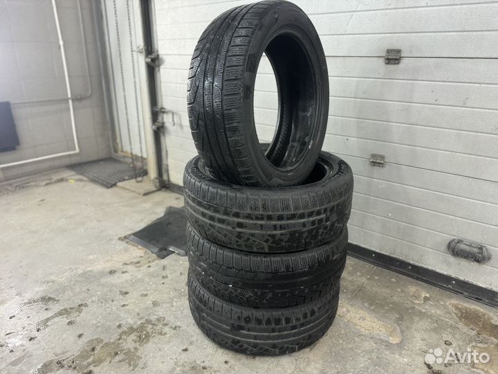 Pirelli Winter Sottozero 235/50 R19 103H