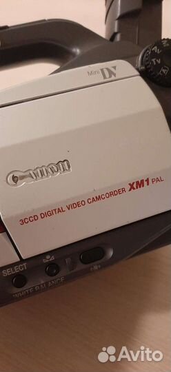 Видеокамера canon