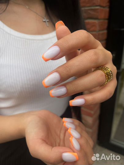 Модель на покрытие гель лак