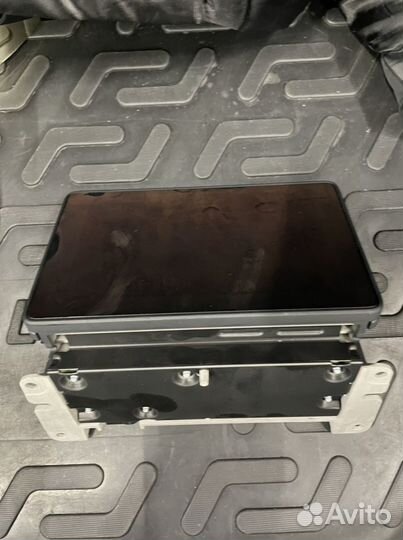 Монитор на Ауди а4