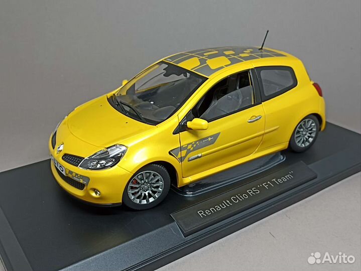 Renault Clio RS 2007 1:18 Norev