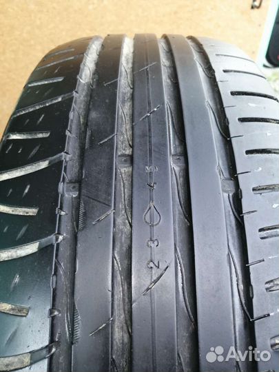 Nokian Tyres Hakka H 215/60 R16