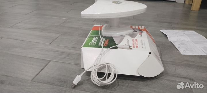 Антенна тв активная комнатная с усилителем