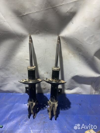 Стойки передние hyundai elantra