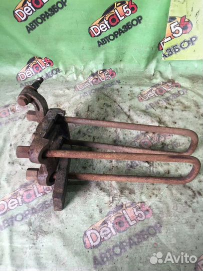 Стремянка задней рессоры задняя Dongfeng Dfa 1063