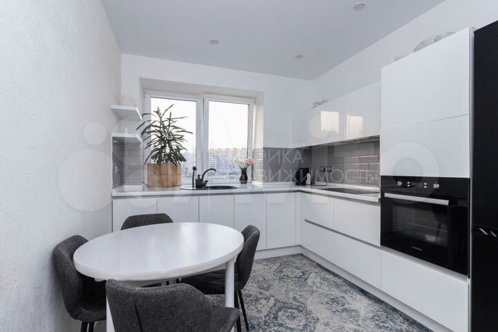 2-к. квартира, 58,3 м², 3/17 эт.