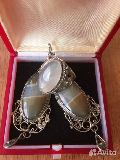 Серьги, броши, кольца, браслеты