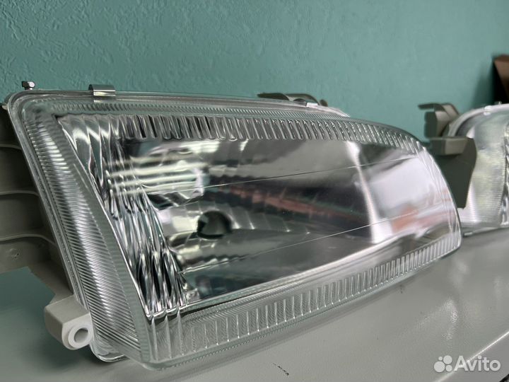 Фары Toyota Corona Caldina Carina E 190 Хрусталь