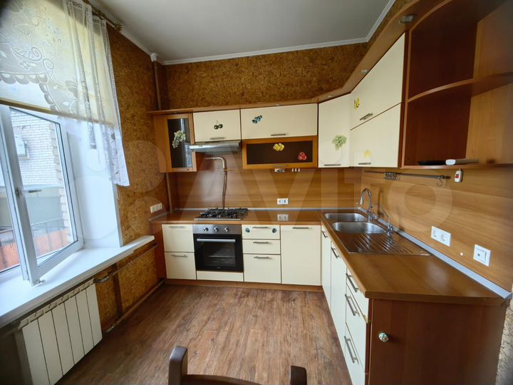 3-к. квартира, 78 м², 8/8 эт.