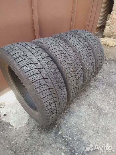 Michelin X-Ice XI3 205/60 R16