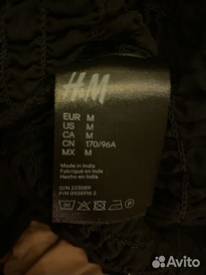 Чёрная блузка H&M с рукавами фонариками 3:4