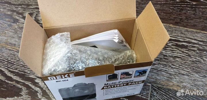 Батарейный блок для Canon 5D Mark IV