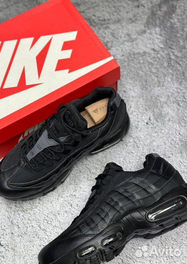 Кроссовки Nike Air Max 95 эргономичные