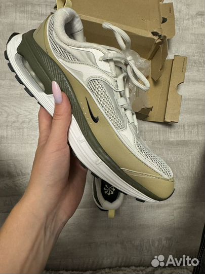 Кроссовки Nike W Air Max Bliss