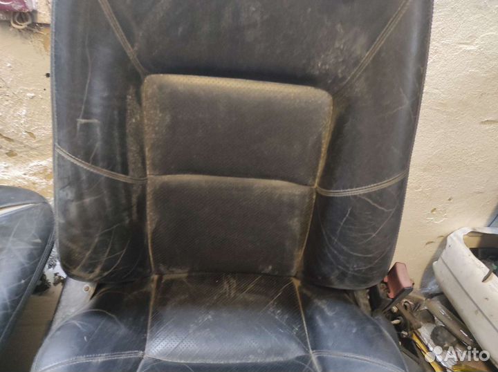 Сиденья Mercedes C 140 купе