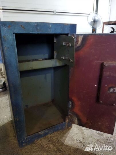 Сейф металлический бу