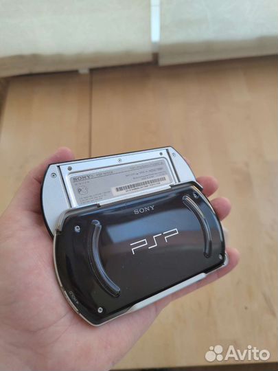 Sony PSP go