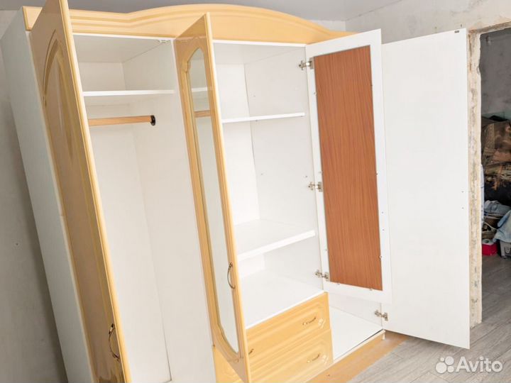 Шкаф для одежды бу