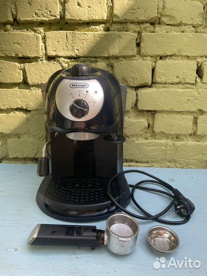 Кофемашина delonghi EC190